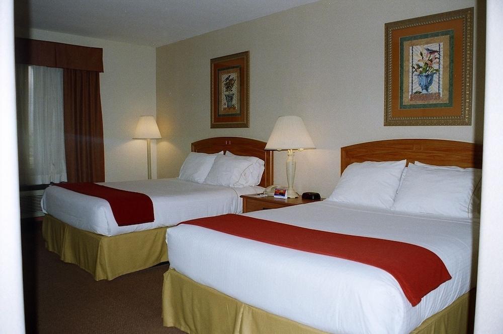 Holiday Inn Express Hotel And Suites Brownsville By Ihg Ngoại thất bức ảnh