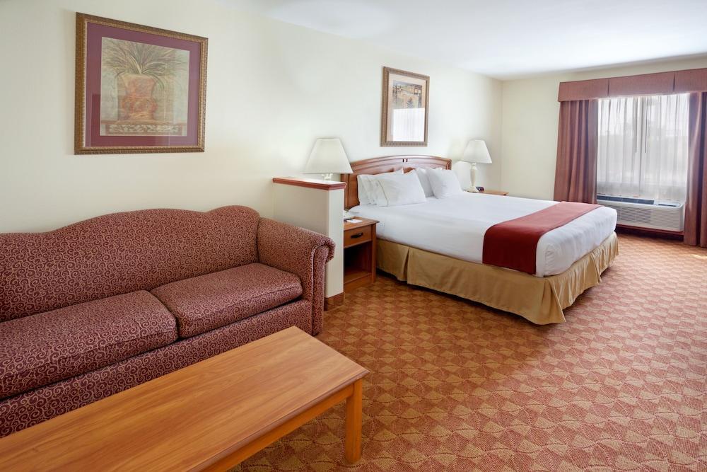 Holiday Inn Express Hotel And Suites Brownsville By Ihg Ngoại thất bức ảnh