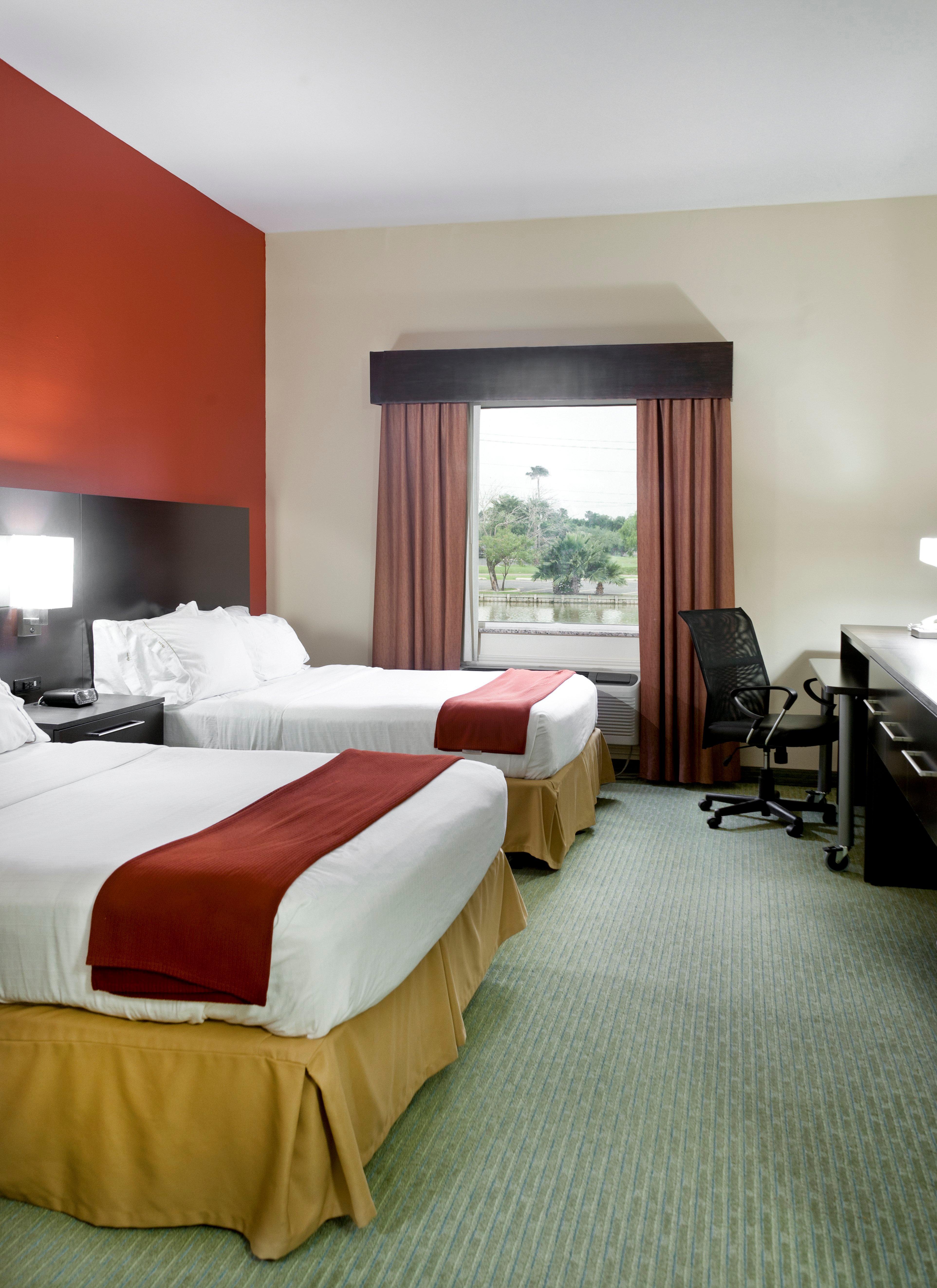 Holiday Inn Express Hotel And Suites Brownsville By Ihg Ngoại thất bức ảnh