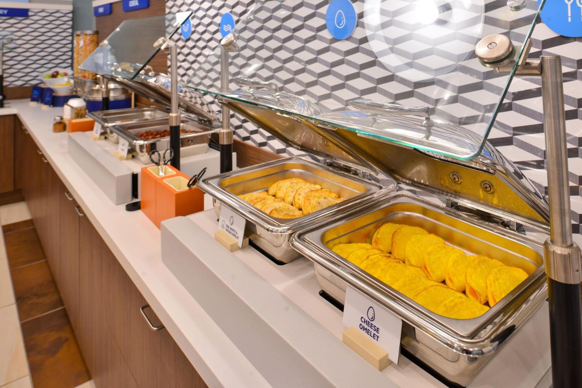 Holiday Inn Express Hotel And Suites Brownsville By Ihg Ngoại thất bức ảnh