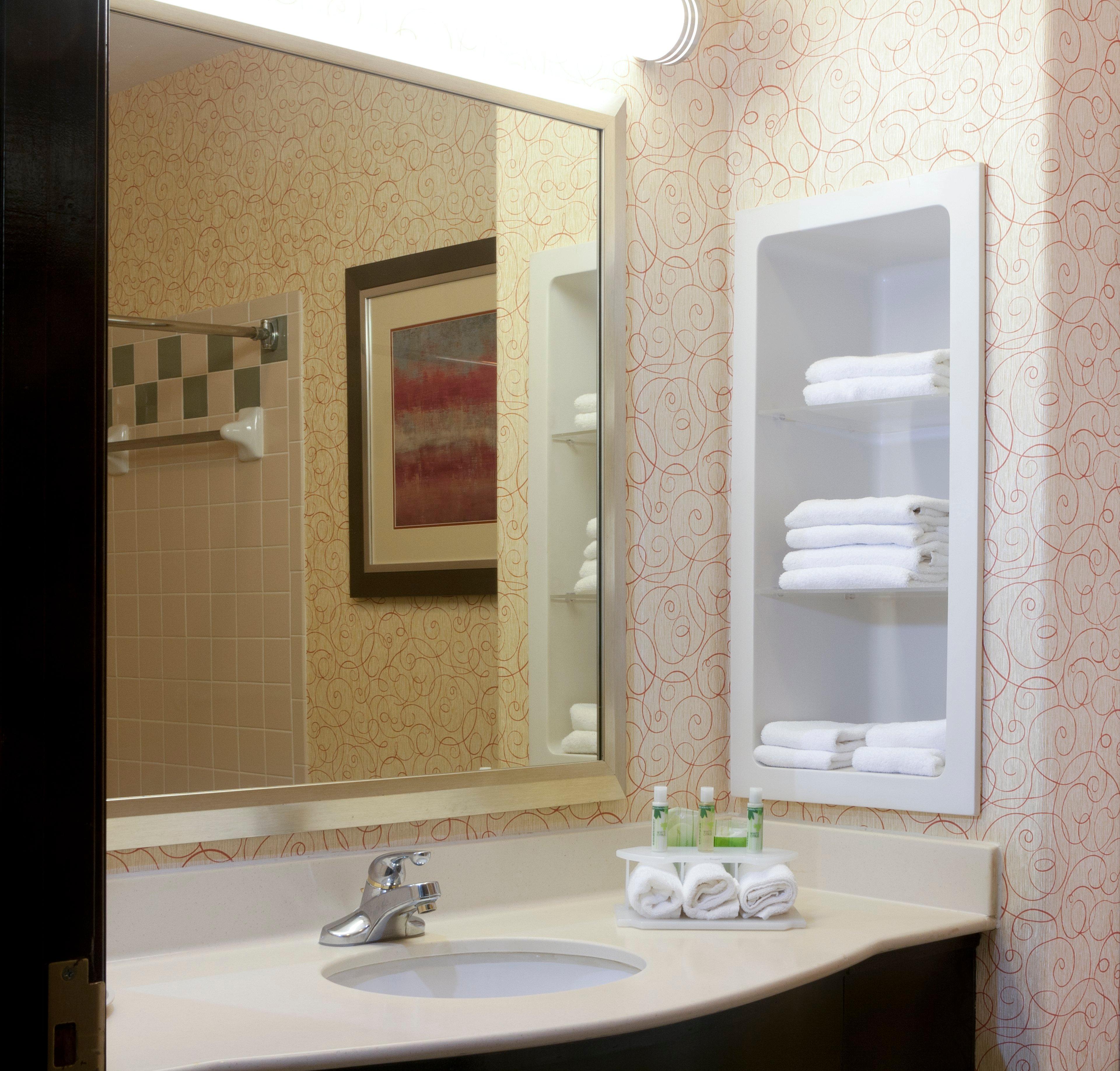 Holiday Inn Express Hotel And Suites Brownsville By Ihg Ngoại thất bức ảnh