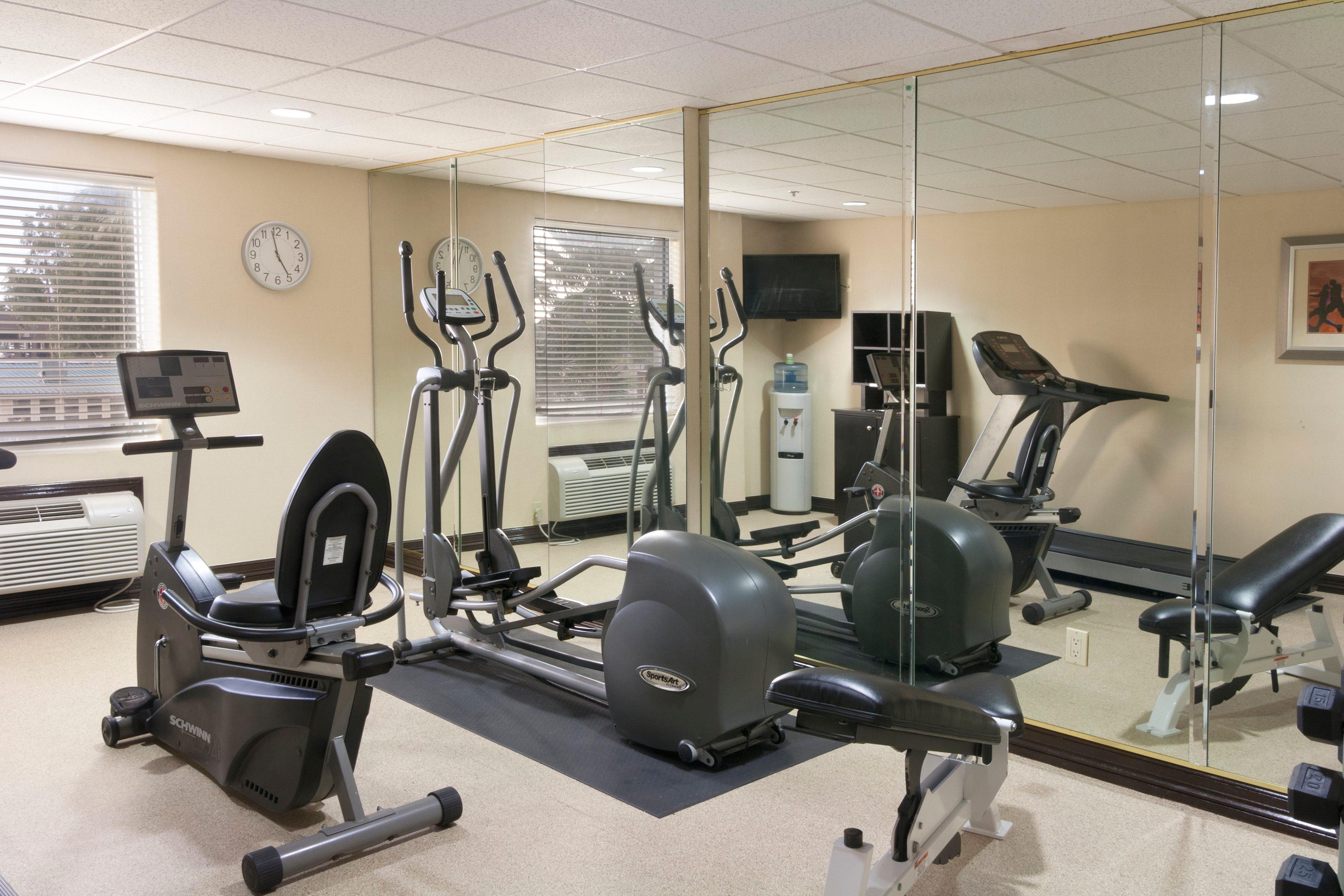 Holiday Inn Express Hotel And Suites Brownsville By Ihg Ngoại thất bức ảnh