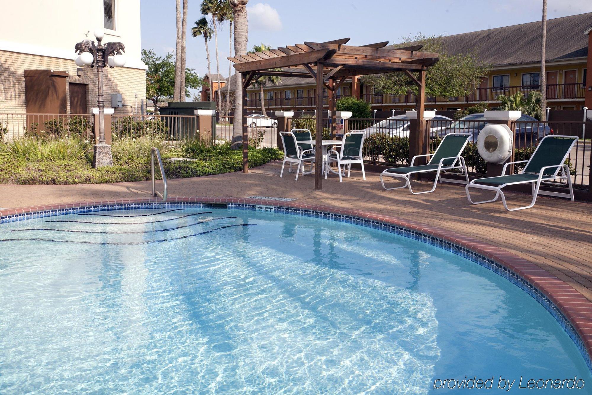 Holiday Inn Express Hotel And Suites Brownsville By Ihg Ngoại thất bức ảnh