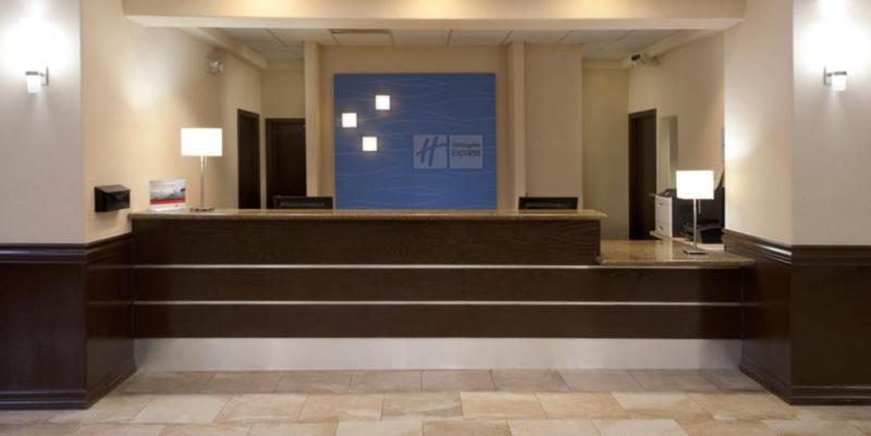 Holiday Inn Express Hotel And Suites Brownsville By Ihg Ngoại thất bức ảnh