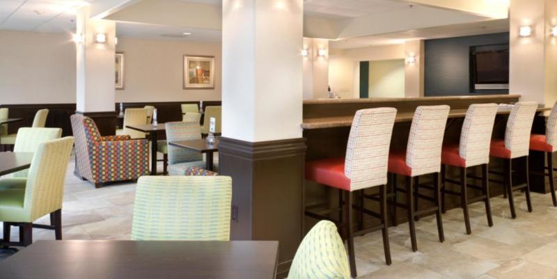 Holiday Inn Express Hotel And Suites Brownsville By Ihg Ngoại thất bức ảnh