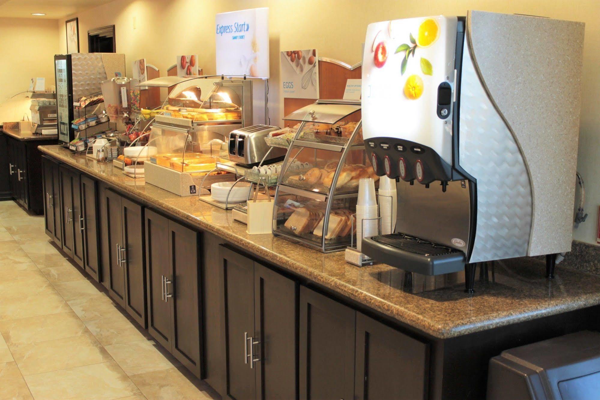 Holiday Inn Express Hotel And Suites Brownsville By Ihg Ngoại thất bức ảnh