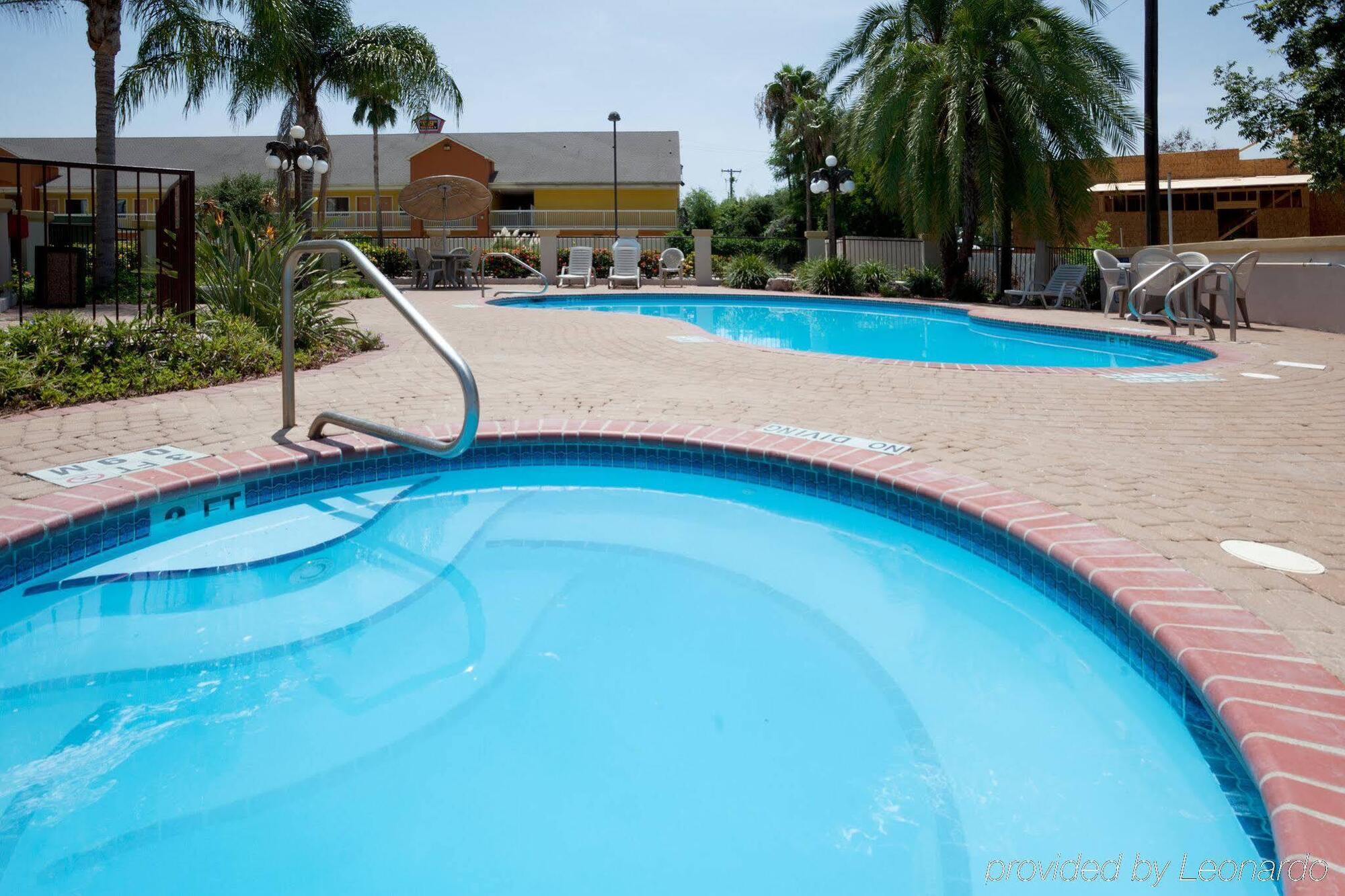 Holiday Inn Express Hotel And Suites Brownsville By Ihg Ngoại thất bức ảnh
